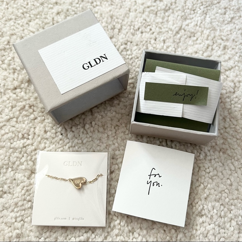 GLDN Sweet Initial Gold Heart Bracelet